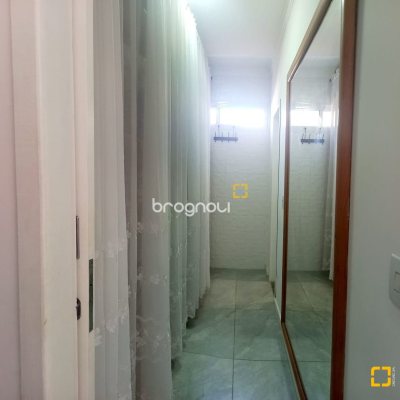 Casa com 257m², 6 quartos (sendo 2 suítes), 2 garagens, no bairro Ingleses em Florianópolis