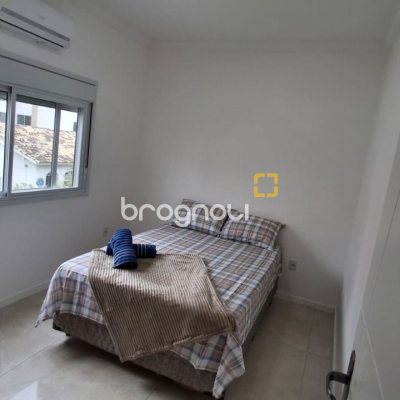 Casa com 257m², 6 quartos (sendo 2 suítes), 2 garagens, no bairro Ingleses em Florianópolis