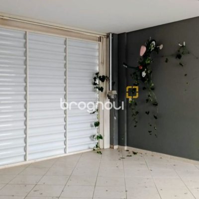 Casa com 286m², 3 quartos (sendo 3 suítes), 2 garagens, no bairro Jurerê em Florianópolis