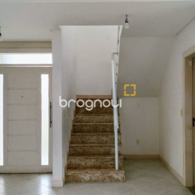 Casa com 286m², 3 quartos (sendo 3 suítes), 2 garagens, no bairro Jurerê em Florianópolis