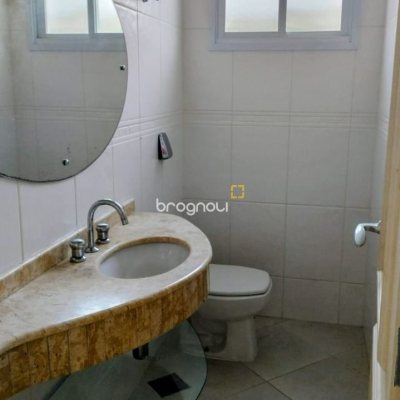 Casa com 286m², 3 quartos (sendo 3 suítes), 2 garagens, no bairro Jurerê em Florianópolis
