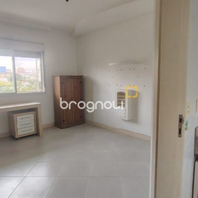 Casa com 286m², 3 quartos (sendo 3 suítes), 2 garagens, no bairro Jurerê em Florianópolis