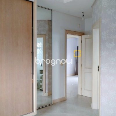 Casa com 286m², 3 quartos (sendo 3 suítes), 2 garagens, no bairro Jurerê em Florianópolis