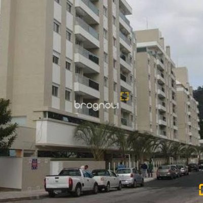 Cobertura com 116m², 3 quartos (sendo 3 suítes), 2 garagens, no bairro Trindade em Florianópolis