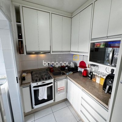 Cobertura com 116m², 3 quartos (sendo 3 suítes), 2 garagens, no bairro Trindade em Florianópolis
