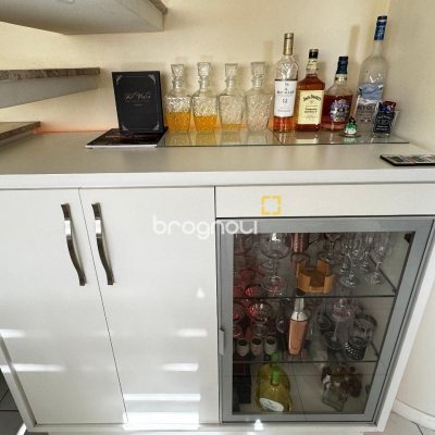 Cobertura com 116m², 3 quartos (sendo 3 suítes), 2 garagens, no bairro Trindade em Florianópolis