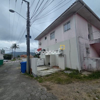 Terreno com 1292m², no bairro Carianos em Florianópolis