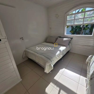 Casa com 107m², 4 quartos, 1 garagem, no bairro Ingleses do Rio Vermelho em Florianópolis