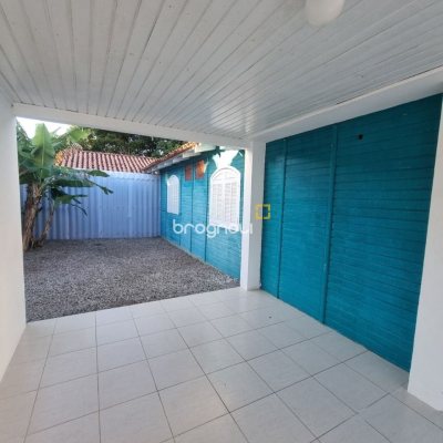 Casa com 107m², 4 quartos, 1 garagem, no bairro Ingleses do Rio Vermelho em Florianópolis
