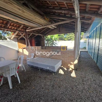 Casa com 107m², 4 quartos, 1 garagem, no bairro Ingleses do Rio Vermelho em Florianópolis