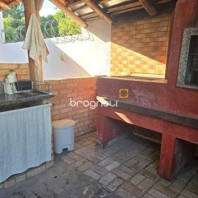 Casa com 107m², 4 quartos, 1 garagem, no bairro Ingleses do Rio Vermelho em Florianópolis