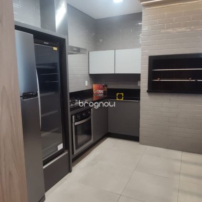 Apartamento com 72m², 2 quartos (sendo 1 suíte), 2 garagens, no bairro João Paulo em Florianópolis