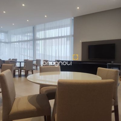 Apartamento com 72m², 2 quartos (sendo 1 suíte), 2 garagens, no bairro João Paulo em Florianópolis