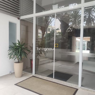 Apartamento com 72m², 2 quartos (sendo 1 suíte), 2 garagens, no bairro João Paulo em Florianópolis