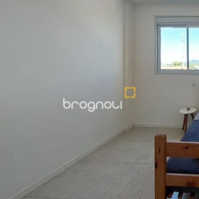 Apartamento com 81m², 3 quartos (sendo 1 suíte), 2 garagens, no bairro Campeche em Florianópolis
