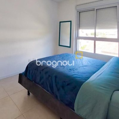 Apartamento com 81m², 3 quartos (sendo 1 suíte), 2 garagens, no bairro Campeche em Florianópolis