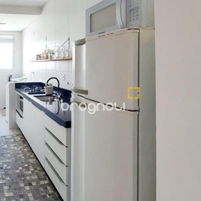 Apartamento com 81m², 3 quartos (sendo 1 suíte), 2 garagens, no bairro Campeche em Florianópolis