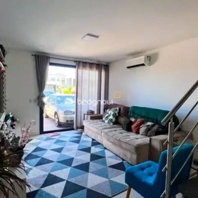 Casa com 100m², 3 quartos (sendo 1 suíte), 2 garagens, no bairro Ingleses em Florianópolis