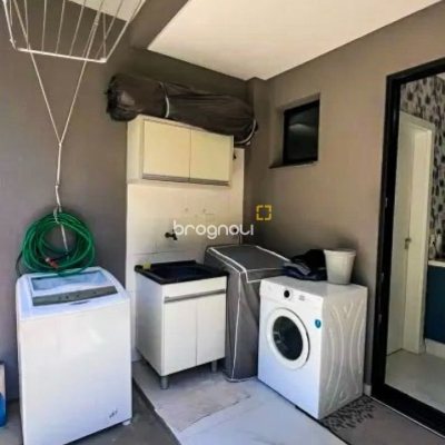 Casa com 100m², 3 quartos (sendo 1 suíte), 2 garagens, no bairro Ingleses em Florianópolis