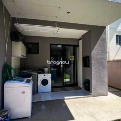 Casa com 100m², 3 quartos (sendo 1 suíte), 2 garagens, no bairro Ingleses em Florianópolis