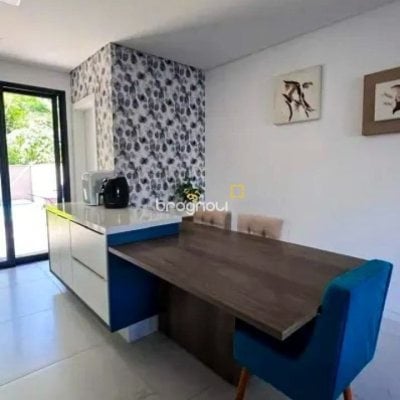 Casa com 100m², 3 quartos (sendo 1 suíte), 2 garagens, no bairro Ingleses em Florianópolis