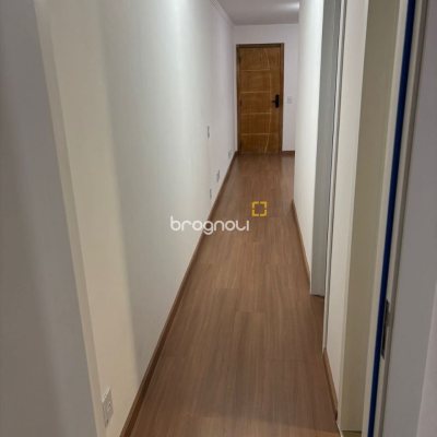 Apartamento com 70m², 2 quartos (sendo 1 suíte), 1 garagem, no bairro Ingleses em Florianópolis
