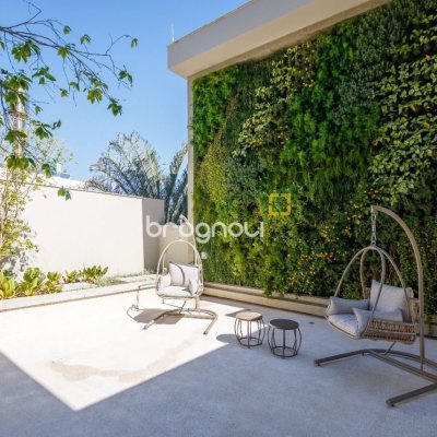 Apartamento com 96m², 2 quartos (sendo 2 suítes), 2 garagens, no bairro João Paulo em Florianópolis