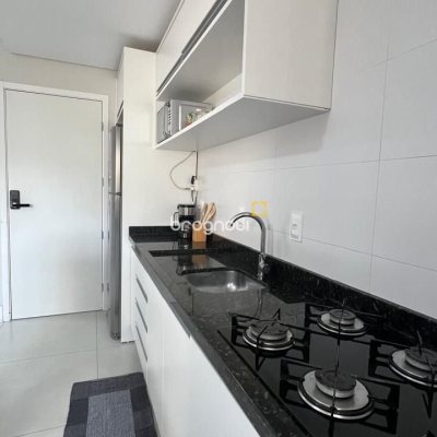 Apartamento com 42m², 1 quarto, 2 garagens, no bairro Córrego Grande em Florianópolis