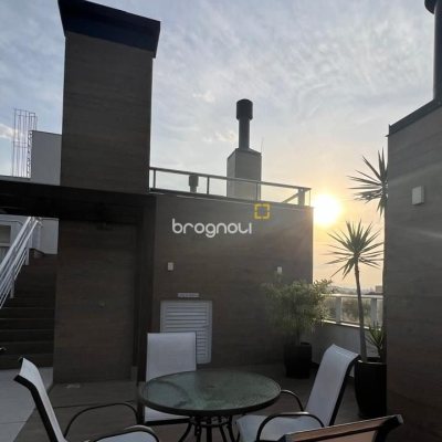 Apartamento com 42m², 1 quarto, 2 garagens, no bairro Córrego Grande em Florianópolis