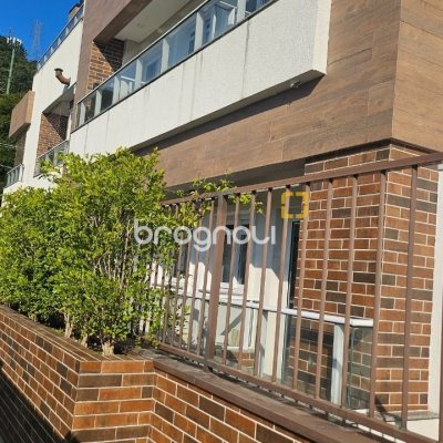 Apartamento com 42m², 1 quarto, 2 garagens, no bairro Córrego Grande em Florianópolis