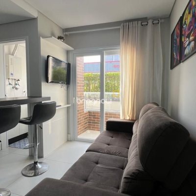 Apartamento com 42m², 1 quarto, 2 garagens, no bairro Córrego Grande em Florianópolis