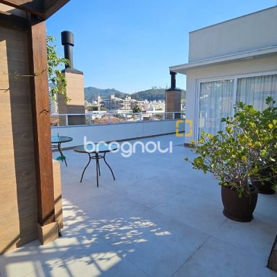 Apartamento com 42m², 1 quarto, 2 garagens, no bairro Córrego Grande em Florianópolis
