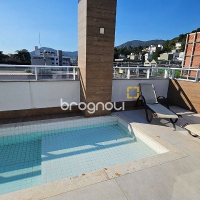 Apartamento com 42m², 1 quarto, 2 garagens, no bairro Córrego Grande em Florianópolis