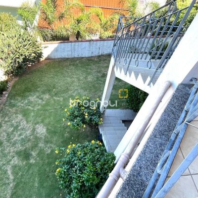 Casa com 348m², 5 quartos (sendo 2 suítes), 5 garagens, no bairro Centro em São José