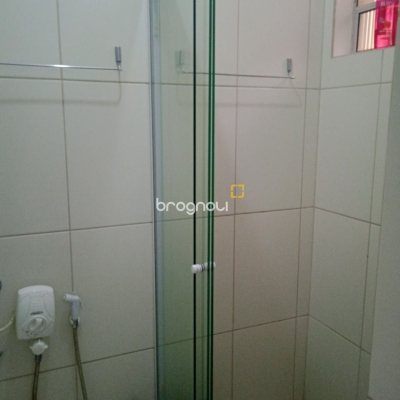 Casa com 220m², 5 quartos (sendo 2 suítes), 2 garagens, no bairro Itaguaçu em Florianópolis