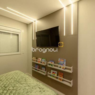 Apartamento com 95m², 3 quartos (sendo 1 suíte), 2 garagens, no bairro Itacorubi em Florianópolis