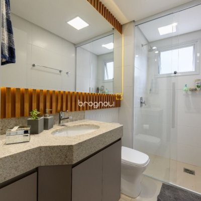 Apartamento com 95m², 3 quartos (sendo 1 suíte), 2 garagens, no bairro Itacorubi em Florianópolis