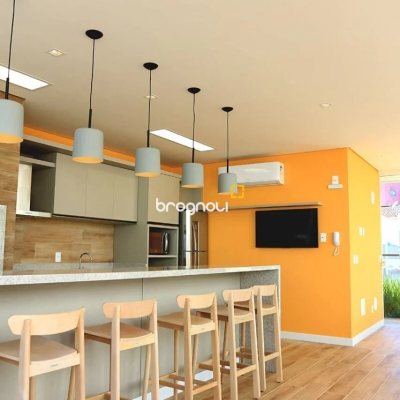 Apartamento com 95m², 3 quartos (sendo 1 suíte), 2 garagens, no bairro Itacorubi em Florianópolis