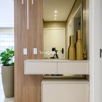 Apartamento com 95m², 3 quartos (sendo 1 suíte), 2 garagens, no bairro Itacorubi em Florianópolis