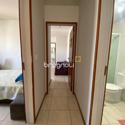 Apartamento com 61m², 2 quartos (sendo 1 suíte), 1 garagem, no bairro Pagani em Palhoça