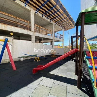 Apartamento com 61m², 2 quartos (sendo 1 suíte), 1 garagem, no bairro Pagani em Palhoça