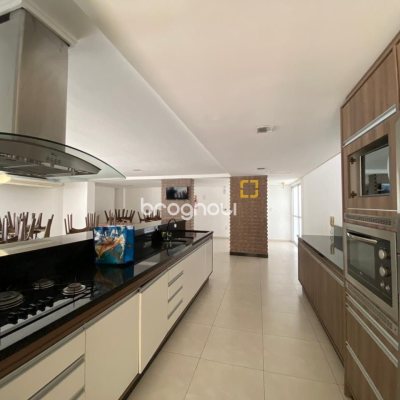 Apartamento com 61m², 2 quartos (sendo 1 suíte), 1 garagem, no bairro Pagani em Palhoça