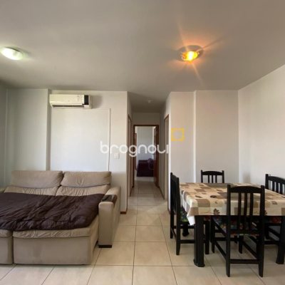 Apartamento com 61m², 2 quartos (sendo 1 suíte), 1 garagem, no bairro Pagani em Palhoça