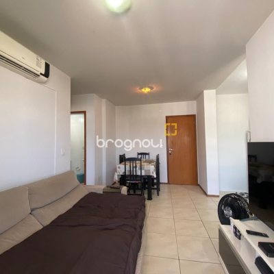 Apartamento com 61m², 2 quartos (sendo 1 suíte), 1 garagem, no bairro Pagani em Palhoça