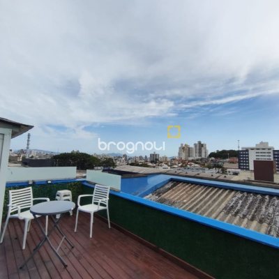 Apartamento com 54m², 1 quarto, no bairro Coqueiros em Florianópolis