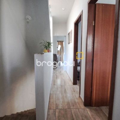 Casa com 180m², 3 quartos (sendo 1 suíte), 2 garagens, no bairro Ingleses em Florianópolis