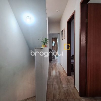Casa com 180m², 3 quartos (sendo 1 suíte), 2 garagens, no bairro Ingleses em Florianópolis