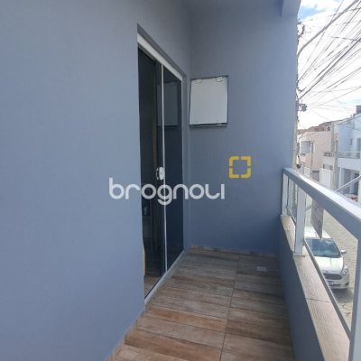Casa com 180m², 3 quartos (sendo 1 suíte), 2 garagens, no bairro Ingleses em Florianópolis