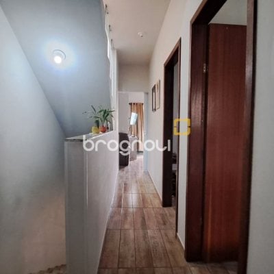 Casa com 180m², 3 quartos (sendo 1 suíte), 2 garagens, no bairro Ingleses em Florianópolis
