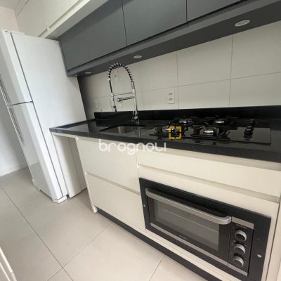 Apartamento com 65m², 2 quartos (sendo 1 suíte), 1 garagem, no bairro Itacorubi em Florianópolis